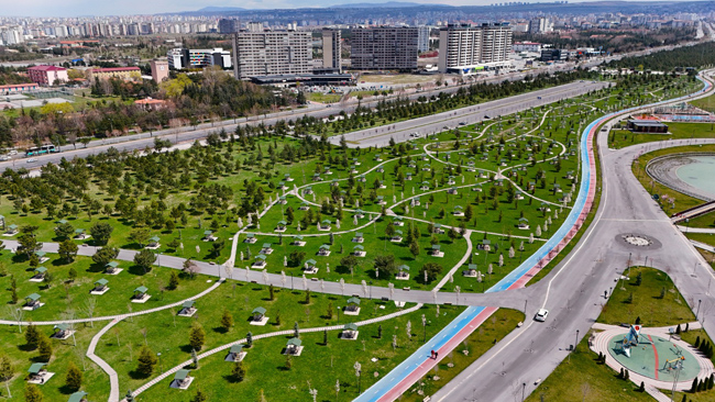 BÜYÜKŞEHİR’DEN DÜNYA BİTKİ GÜNÜ’NDE YEŞİL HAMLE: PEYZAJLA ESTETİK DÖNÜŞÜM