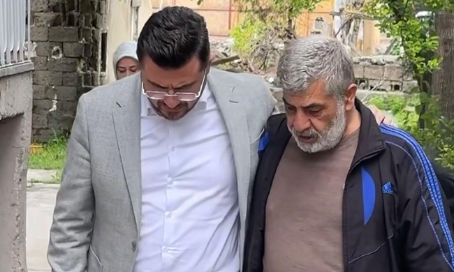 AK Parti Kayseri Teşkilatı 30 Günde 14 Bin 526 Haneyi Ziyaret Etti