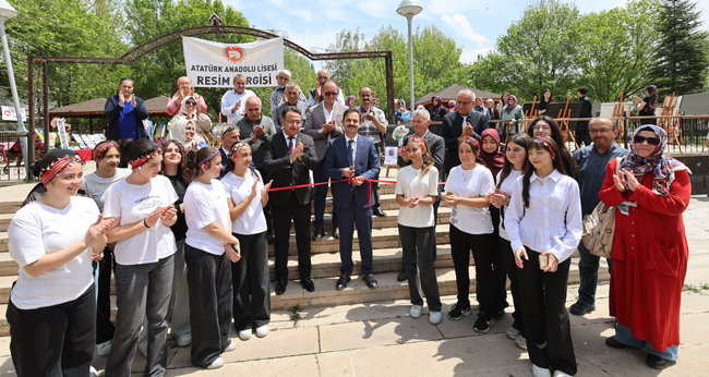 BÜYÜKŞEHİR’İN HUZUREVİNDE İKİ KUŞAK SANATLA BULUŞTU