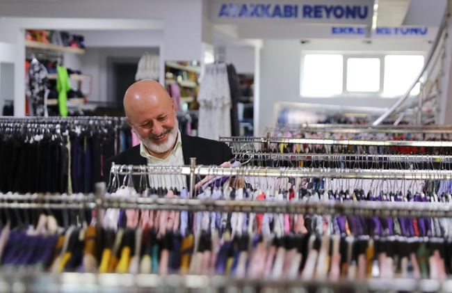 KOCASİNAN’DA KURBAN BAYRAMI ÖNCESİ YÜZLER GÜLÜYOR