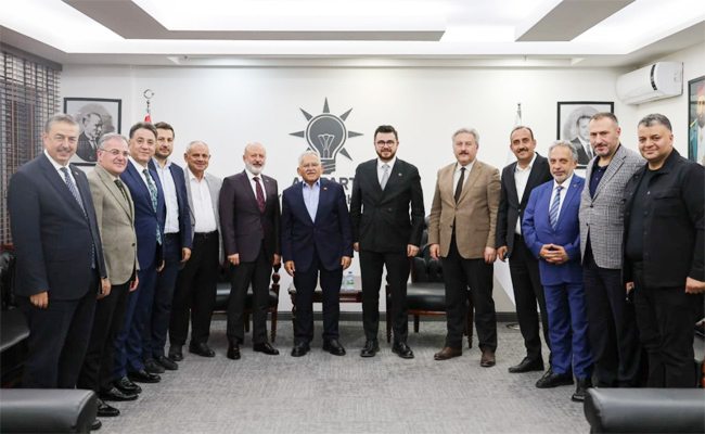 AK Parti Kayseri’de Belediye Başkanlarıyla İstişare Toplantısı