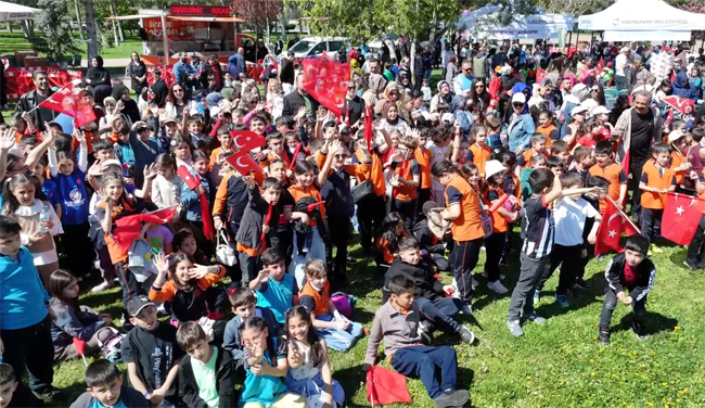 BAŞKAN ÇOLAKBAYRAKDAR, “GENÇLİĞE YAPILAN YATIRIM, GELECEĞE YAPILAN EN BÜYÜK YATIRIMDIR”