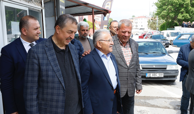 BAŞKAN BÜYÜKKILIÇ, YEŞİLHİSAR’DA YATIRIMLARI İNCELEDİ, VATANDAŞ VE ESNAFLA BULUŞTU
