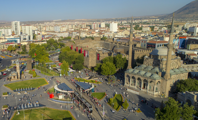 BÜYÜKŞEHİR, KURBAN BAYRAMI İÇİN TÜM TEDBİRLERİ ALDI: KAYSERİ, BAYRAMA HAZIR