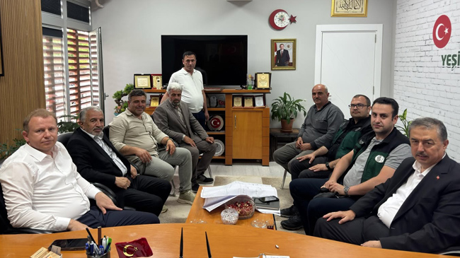Yeşilhisar’da Çiftçilerin Yol Talebi Masaya Yatırıldı Başkan Taşyapan: “Tarım İçin Daha Güzel Günler Yakın”