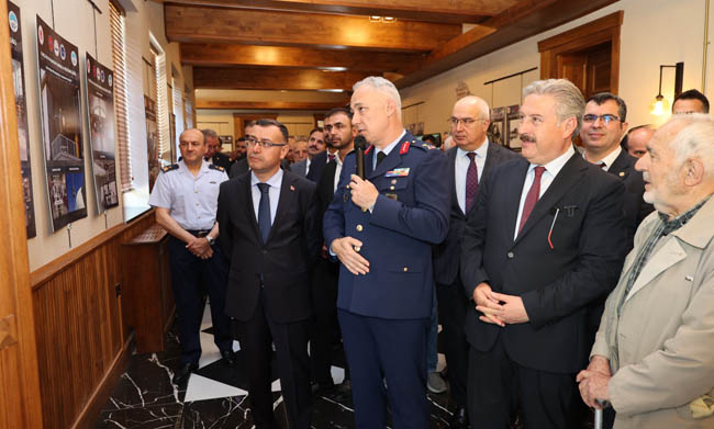 2. HAVA BAKIM FABRİKA MÜDÜRLÜĞÜ 100. YIL RESİM SERGİSİ SANAT MELİKGAZİ’DE AÇILDI