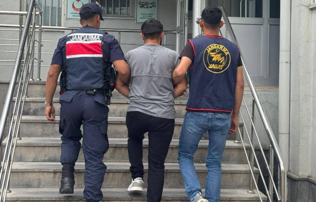 Kayseri'de 17 Yıl 4 Ay Hapis Cezası Bulunan Hükümlü Talas'ta Yakalandı