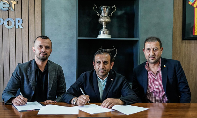 Kayserispor’da Kaptan Geri Döndü! İlhan Parlak Genel Koordinatör Oldu