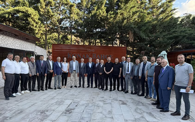 Dursun Ataş, Dadaloğlu Derneği'ni Ziyaret Etti
