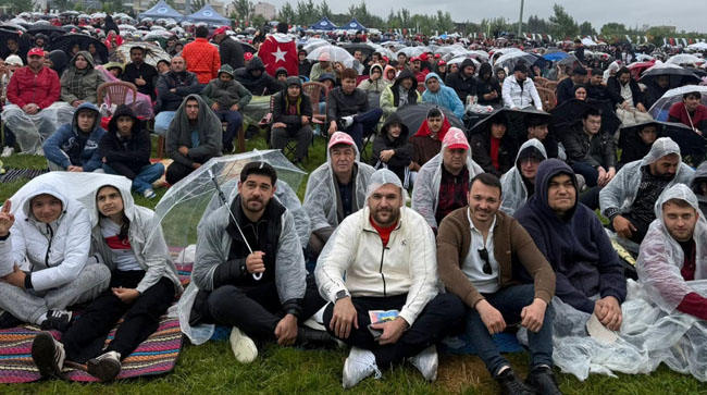 MİLLET BAHÇESİNDE MİLLİ HEYECAN! DURSUN ATAŞ: “DAHA HİÇBİR ŞEY BİTMEDİ”