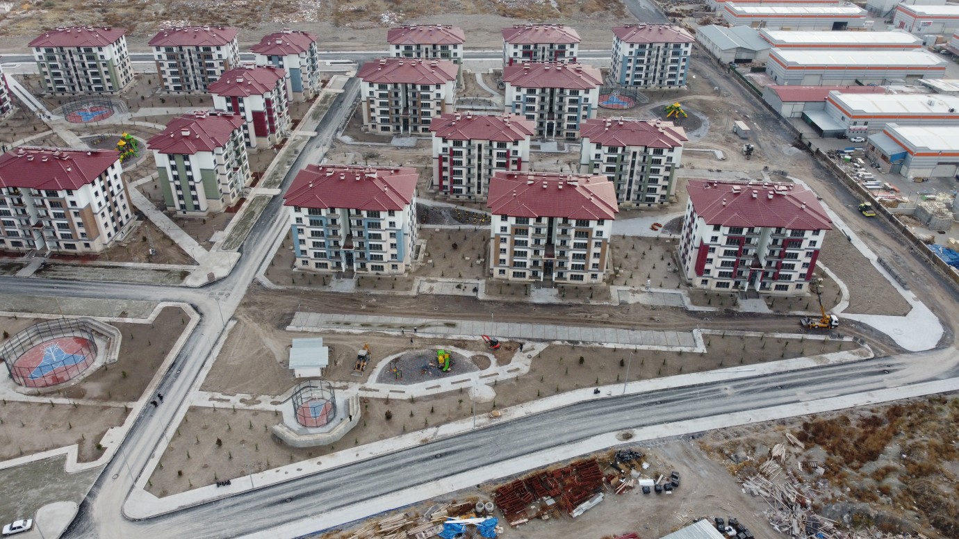 İnşaat üretimi yıllık %2,1 arttı