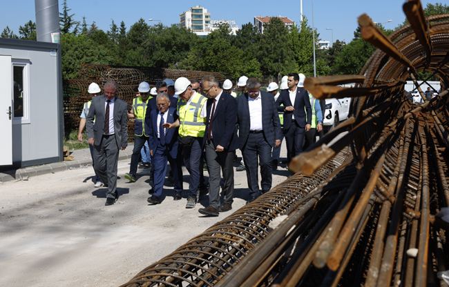 KARTAL KATLI KAVŞAĞI PROJESİNİ İNCELEYEN BAŞKAN BÜYÜKKILIÇ: “YIL SONUNA TRAFİĞE AÇILACAK”