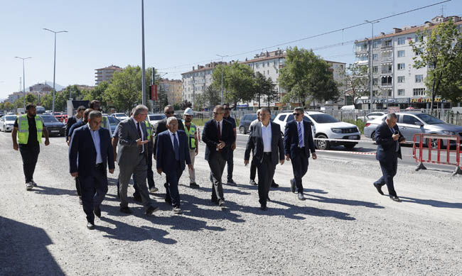 BAŞKAN BÜYÜKKILIÇ’TAN DSİ-YENİ SANAYİ KATLI KAVŞAĞI PROJESİ’NDE İNCELEME