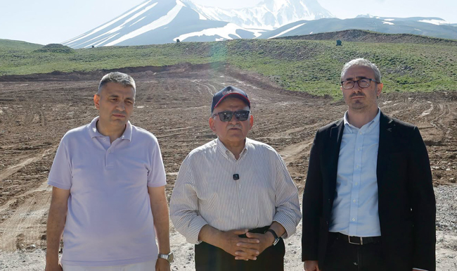 BAŞKAN BÜYÜKKILIÇ MÜJDEYİ VERDİ: ERCİYES'İN DEVELİ KAPISINA YÜRÜYEN BANT