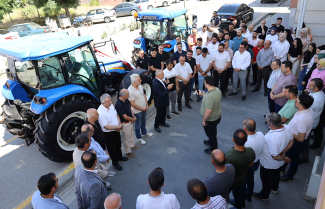 Yahyalı Belediyesi Araç Filosunu Güçlendirdi: 2 Yeni Traktör Hizmete Alındı