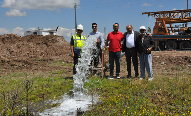 KASKİ’DEN TALAS MENGÜCEK’E YENİ SU KAYNAĞI: MUHTAR ŞİMŞEK’TEN BAŞKAN BÜYÜKKILIÇ’A TEŞEKKÜR