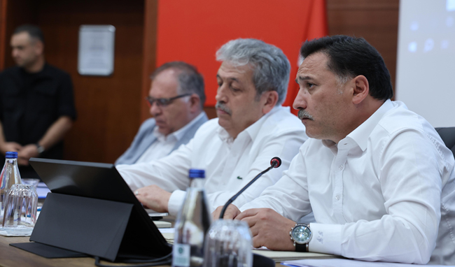 VALİ GÖKMEN ÇİÇEK BAŞKANLIĞINDA KAMU YATIRIMLARI MASAYA YATIRILDI