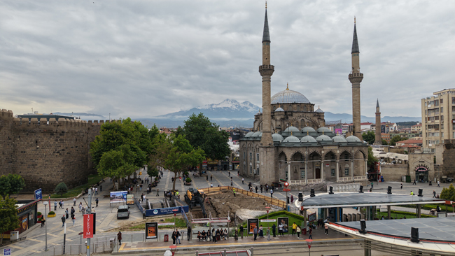 BÜYÜKŞEHİR'DEN 8 MİLYON TL’LİK ENGELSİZ ULAŞIM HAMLESİ: YERALTI ÇARŞISI'NA ASANSÖR PROJESİ