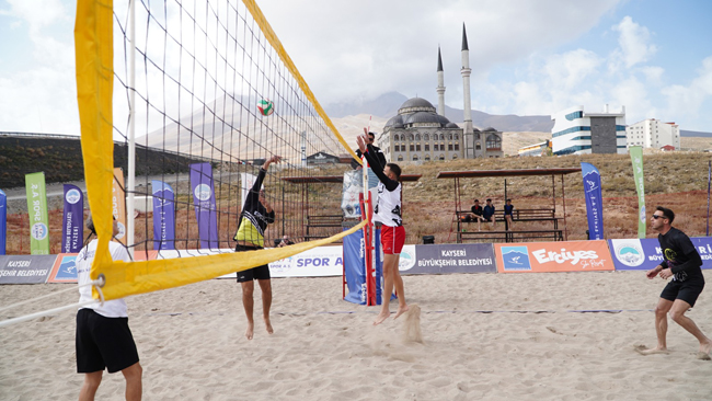 ERCİYES, VOLEYBOL TUTKUNLARINI BULUŞTURACAK