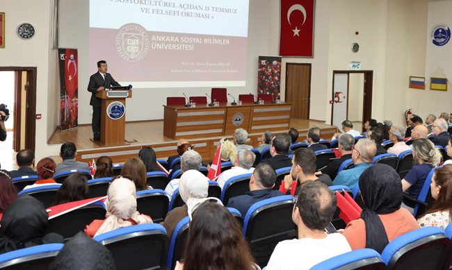 ERÜ’de “Sosyokültürel Açıdan 15 Temmuz ve Felsefi Okuması” Konulu Konferans Düzenlendi