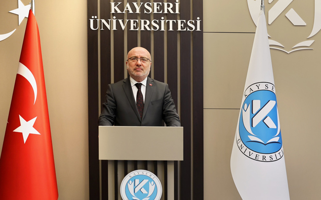 KAYÜ Rektörü Prof. Dr. Kurtuluş Karamustafa’dan “15 Temmuz Demokrasi ve Millî Birlik Günü” Mesajı