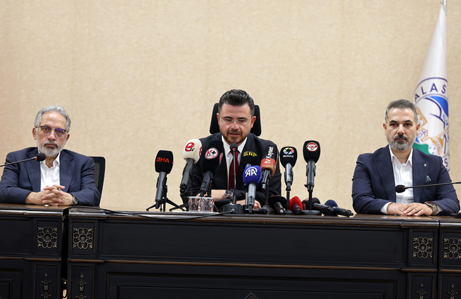 “ÇAMUR ATMA VE İTİBAR SUİKASTINI ESEFLE KINIYORUM”