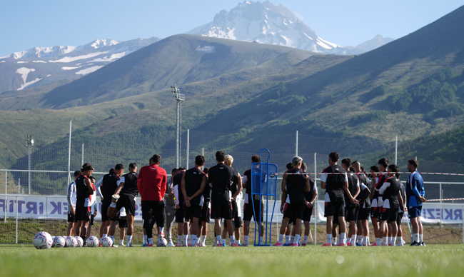 ERCİYES YÜKSEK İRTİFA KAMP MERKEZİ, 50 TAKIM HEDEFİYLE SPOR TURİZMİNİN GÖZDESİ