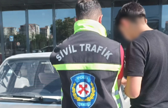 Kayseri'de Trafik Magandalarına Geçit Yok! Drift, Abartı Egzoz ve Gürültü Terörüne Ağır Darbe Sosyal Medya Paylaşımları İhbar Oldu, Trafik Magandaları Tek Tek Yakalandı
