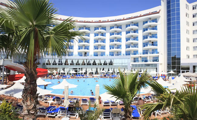 AĞUSTOS TATİLİ İÇİN KAÇIRILMAYACAK FIRSAT! NARCIA RESORT SIDE'DA ÖZEL FİYATLAR