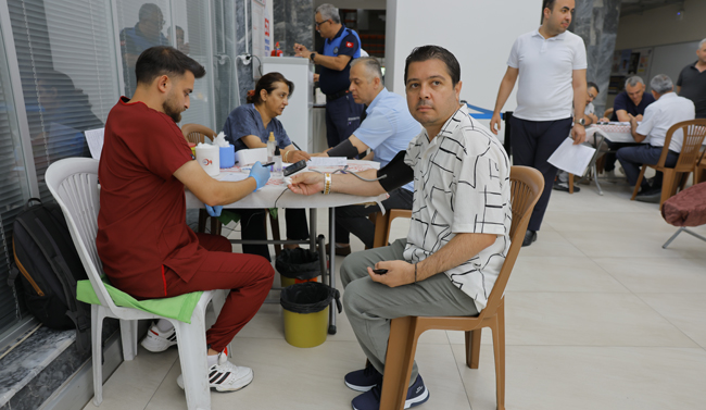 BÜYÜKŞEHİR BELEDİYESİ’NDEN KAN BAĞIŞI DUYARLILIĞI