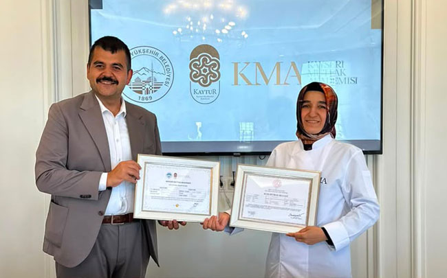BÜYÜKŞEHİR’İN GASTRONOMİ VİZYON PROJESİ KAYSERİ MUTFAK AKADEMİSİ İLK MEZUNLARINI VERDİ