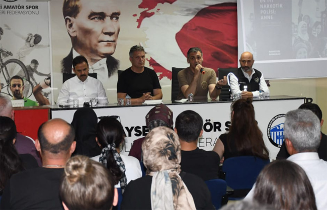 Kayseri’de “En İyi Narkotik Polisi Anne” Projesiyle 729 Vatandaşa Ulaşıldı