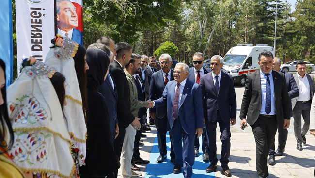 BAŞKAN BÜYÜKKILIÇ, TÜRK DÜNYASI’NIN KÜLTÜREL MİRASINA DİKKAT ÇEKTİ