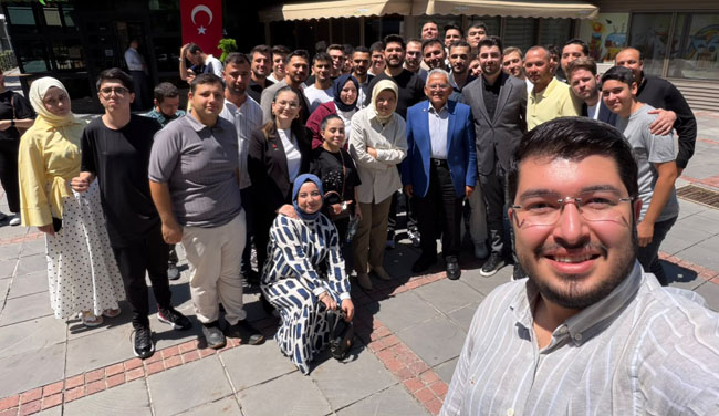 BAŞKAN BÜYÜKKILIÇ GENÇLERLE BULUŞTU: “TÜRKİYE YÜZYILI’NI GENÇLERİMİZLE BİRLİKTE İNŞA EDECEĞİZ”