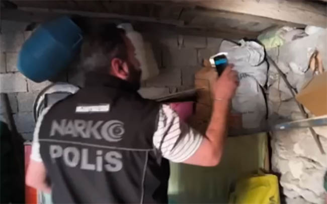 KAYSERİ’DE TORBACI OPERASYONU! 5 ŞÜPHELİ TUTUKLANDI