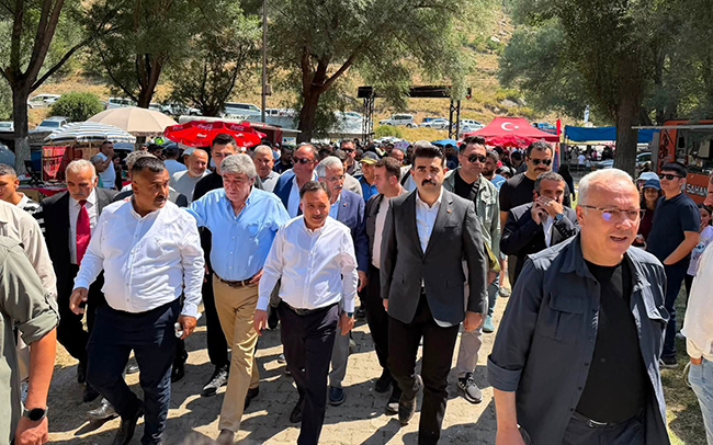  DURSUN ATAŞ’TAN DADALOĞLU MESAJI: “YİĞİTLİK MİRASIYLA YÜRÜMEYE DEVAM EDECEĞİZ”
