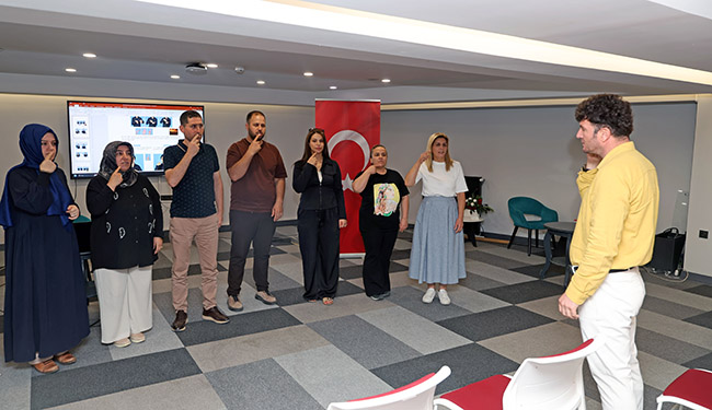 TALAS BELEDİYESİ PERSONELİNE İŞARET DİLİ EĞİTİMİ
