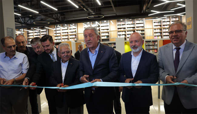 KOCASİNAN’DA 7’DEN 70’E HERKESE HİTAP EDEN YENİ NESİL KÜTÜPHANE AÇILDI