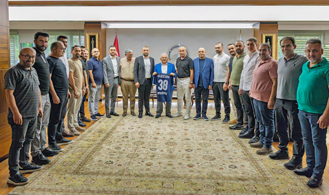 BAŞKAN BÜYÜKKILIÇ, ERCİYES 38 FK YÖNETİMİNİ AĞIRLADI