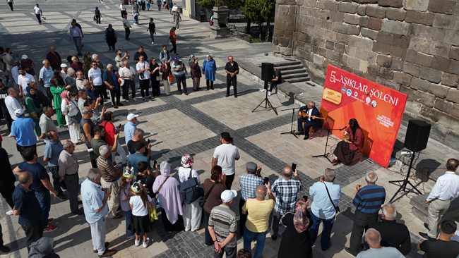 ÂŞIKLARDAN KAYSERİLİLERE SAZLI SÖZLÜ DAVET