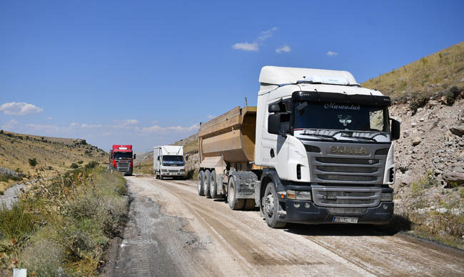 BÜYÜKŞEHİR, BÜNYAN’DA 16 KİLOMETRELİK YOLU YENİLİYOR: 122,5 MİLYON TL’LİK YATIRIM