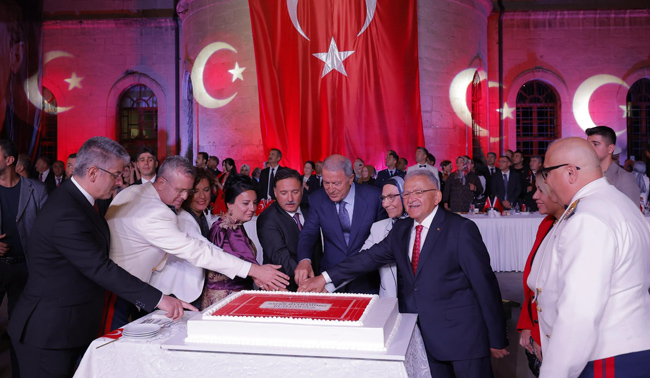 BAŞKAN BÜYÜKKILIÇ, 30 AĞUSTOS ZAFER BAYRAMI RESEPSİYONU’NA KATILDI