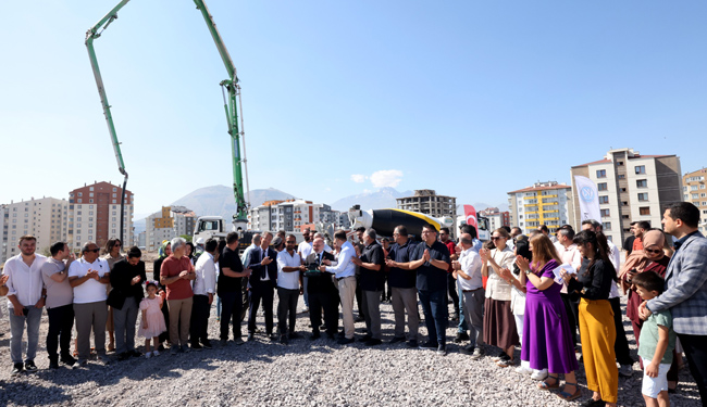 Kayseri Üniversitesi'nde Bilişim Teknolojileri MYO Binasının Temel Atma Töreni Gerçekleştirildi