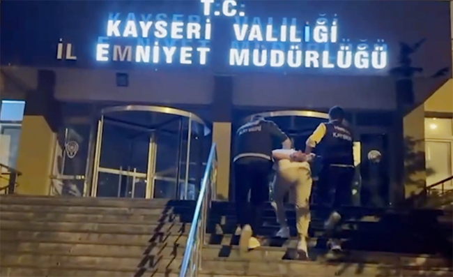 KAYSERİ EMNİYETİ 1 HAFTALIK BİLANÇOYU AÇIKLADI: 298 KİŞİ YAKALANDI