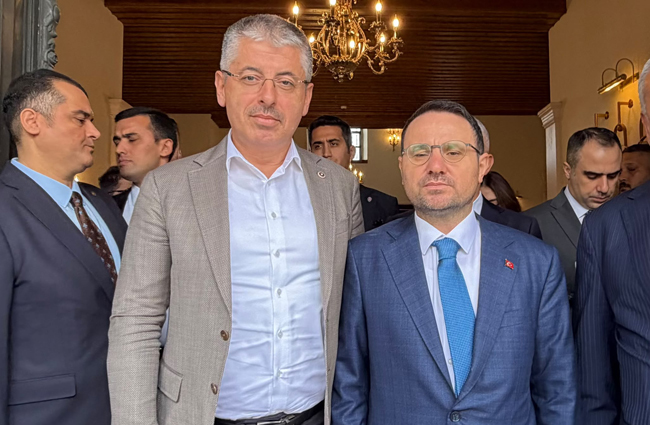 ÇOPUROĞLU: “ADALET BAKANIMIZ SAYIN AKIN GÜRLEK İLE TÜRKİYE BULUŞMALARINDA ADANA’DAYIZ”