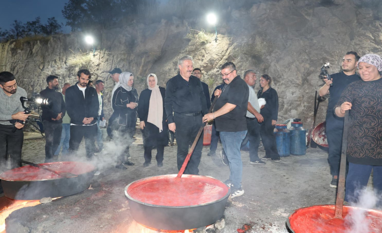 MELİKGAZİ'DE SALÇA GÜNLERİ REKOR KATILIMLA TAMAMLANDI