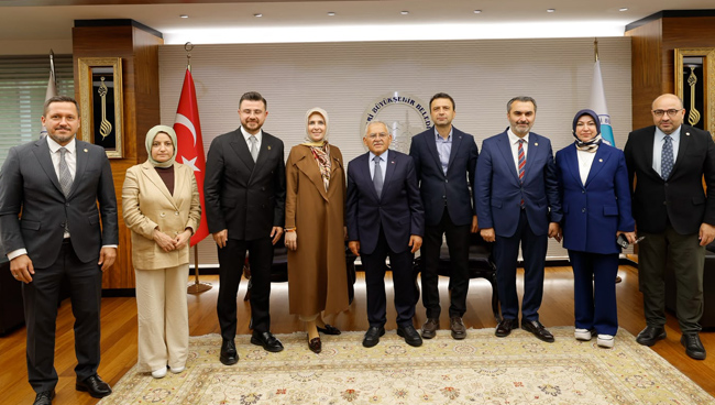 BÜYÜKKILIÇ, AK PARTİ HEYETİNİ AĞIRLADI: TÜRKİYE YÜZYILI VURGUSU