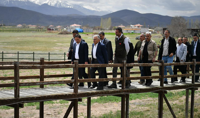 BAŞKAN BÜYÜKKILIÇ’TAN ‘DÜNYA TURİZM GÜNÜ’ MESAJI: “KAYSERİ, ANADOLU’NUN HAFIZASIDIR”