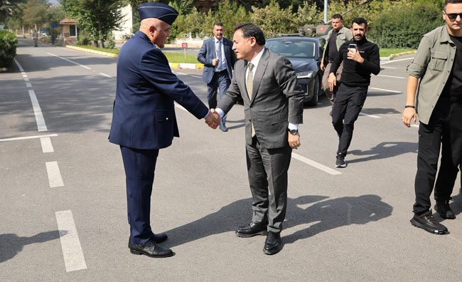 VALİ ÇİÇEK, 2. HAVA BAKIM FABRİKA MÜDÜRLÜĞÜNÜN 100. YIL ETKİNLİKLERİNE KATILDI