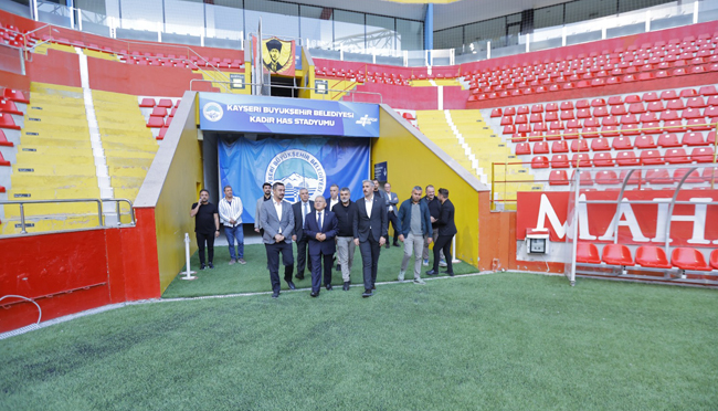 KADİR HAS STADYUMU’NDAKİ YENİLEME ÇALIŞMALARINI İNCELEYEN BÜYÜKKILIÇ: “KAYSERİ MİLLİ MAÇLARA HAZIR”